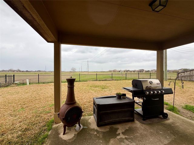 2102 Red Cedar Trail, Rosenberg, TX 77471