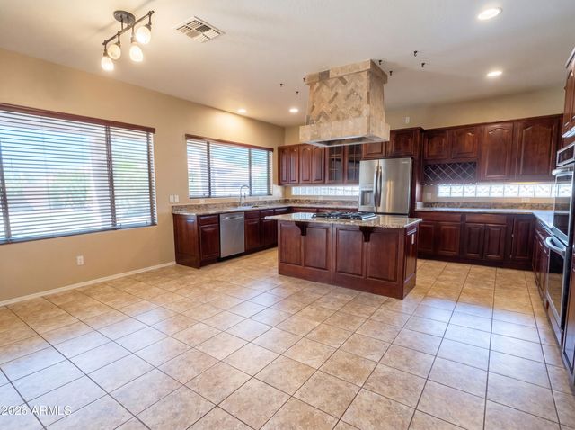 9625 W OBERLIN Way, Peoria, AZ 85383