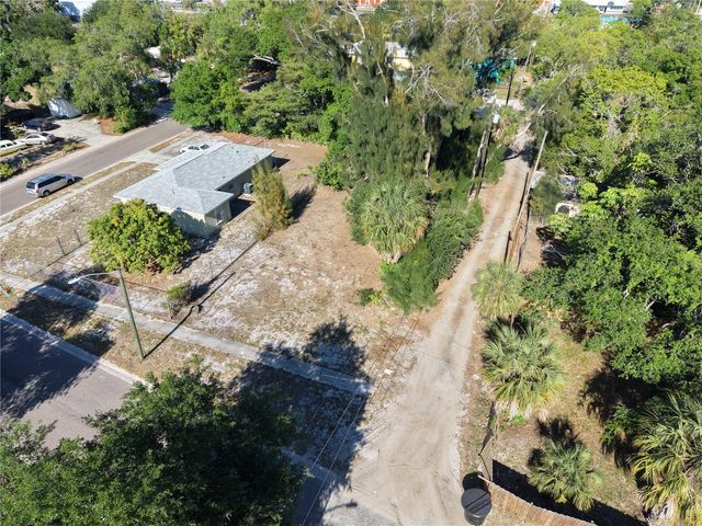 14TH AVENUE S, St Petersburg, FL 33711