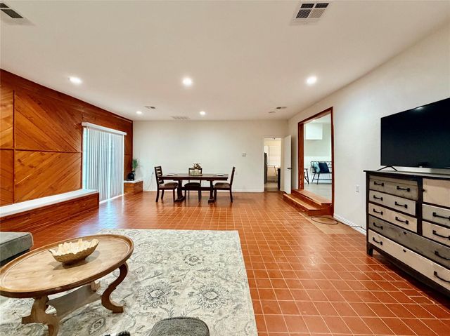 3709 Beaumont, Liberty, TX 77575