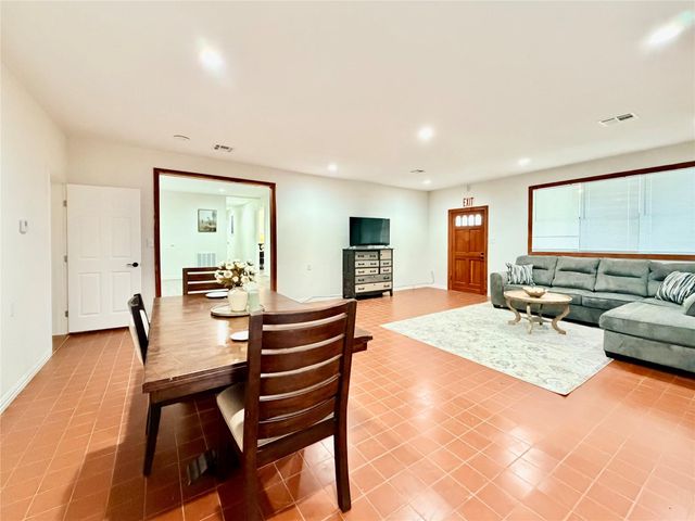 3709 Beaumont, Liberty, TX 77575