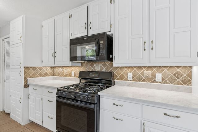 2016 Meadow Lark, Irving, TX 75060