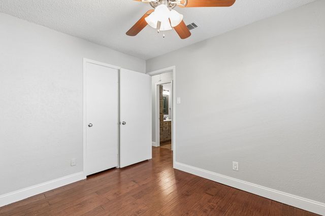 2016 Meadow Lark, Irving, TX 75060