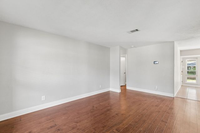 2016 Meadow Lark, Irving, TX 75060