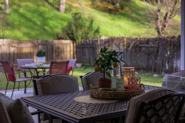 61 Tidmore Lane, Redding, CA 96003