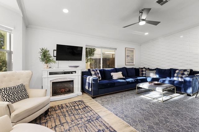 61 Tidmore Lane, Redding, CA 96003