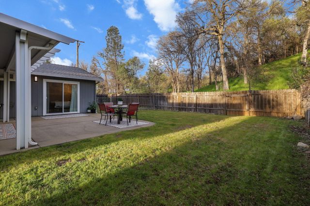 61 Tidmore Lane, Redding, CA 96003