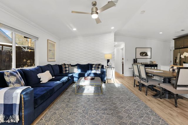 61 Tidmore Lane, Redding, CA 96003