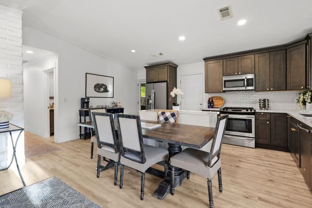 61 Tidmore Lane, Redding, CA 96003