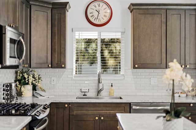 61 Tidmore Lane, Redding, CA 96003