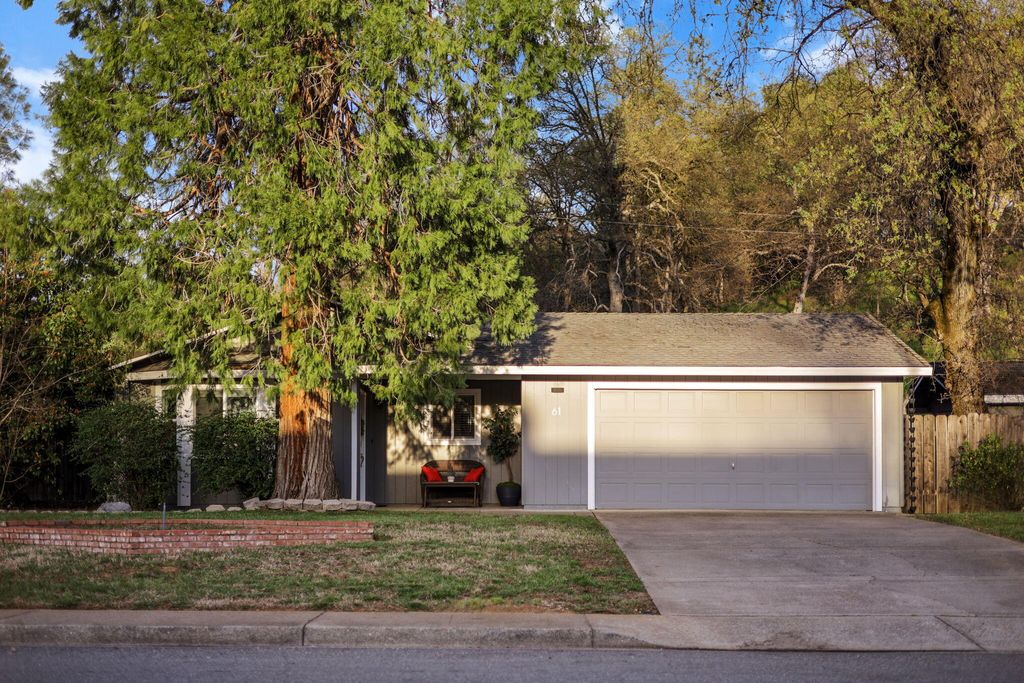 61 Tidmore Lane, Redding, CA 96003