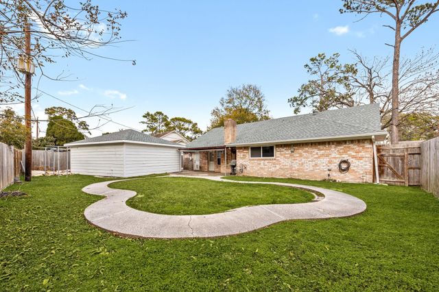 9707 Rocktree Drive, Houston, TX 77040