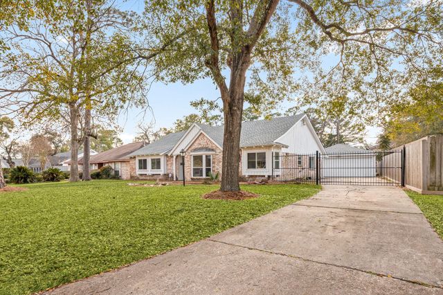 9707 Rocktree Drive, Houston, TX 77040