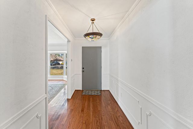 9707 Rocktree Drive, Houston, TX 77040