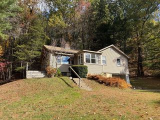 7 Stage Road, Deerfield, MA 01373