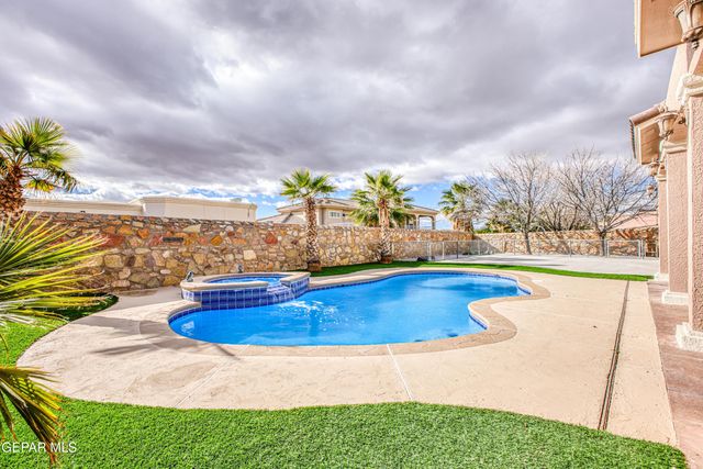 13552 Emerald Terrace, Horizon City, TX 79928