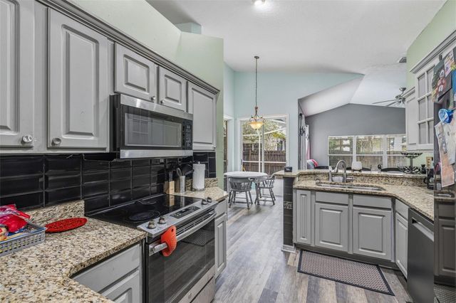1887 WOOD BEND STREET, Tarpon Springs, FL 34689