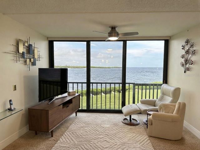 4620 BAY BOULEVARD 1112, Port Richey, FL 34668