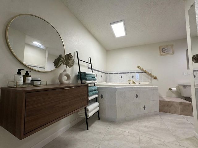 4620 BAY BOULEVARD 1112, Port Richey, FL 34668