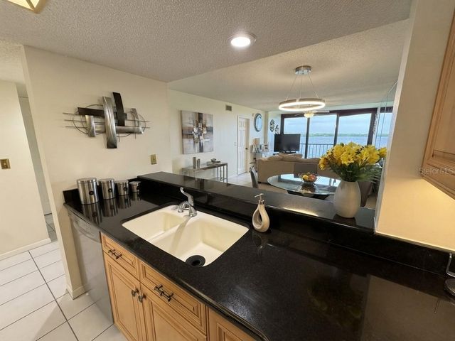 4620 BAY BOULEVARD 1112, Port Richey, FL 34668