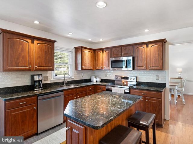 15 EATON PL, Bear, DE 19701