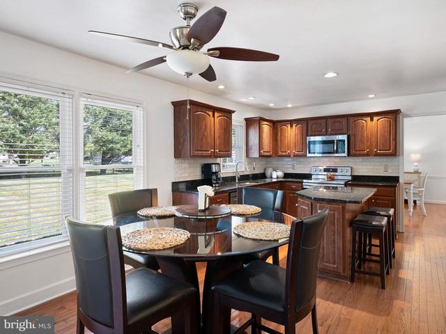 15 EATON PL, Bear, DE 19701