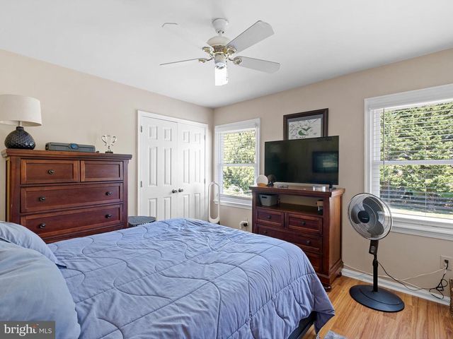 15 EATON PL, Bear, DE 19701