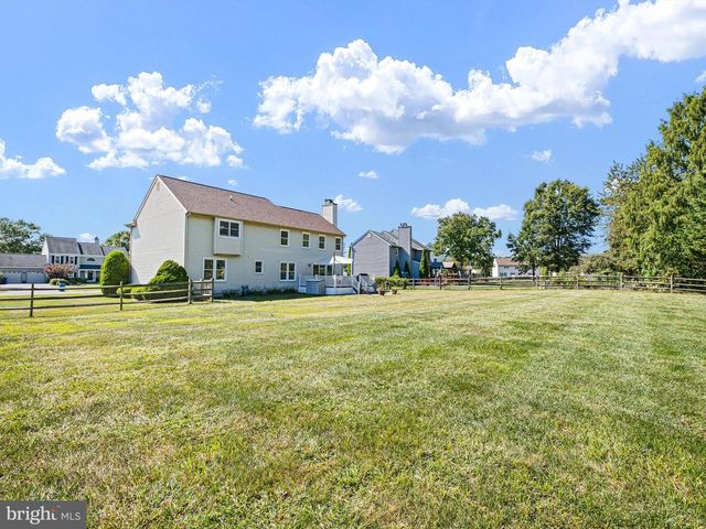 15 EATON PL, Bear, DE 19701
