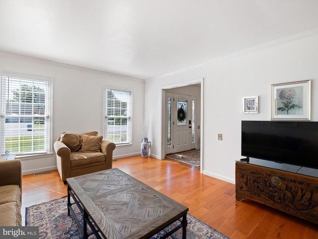 15 EATON PL, Bear, DE 19701