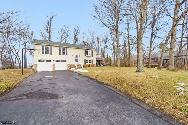 4 Bantry Ct, Vernon Twp., NJ 07422