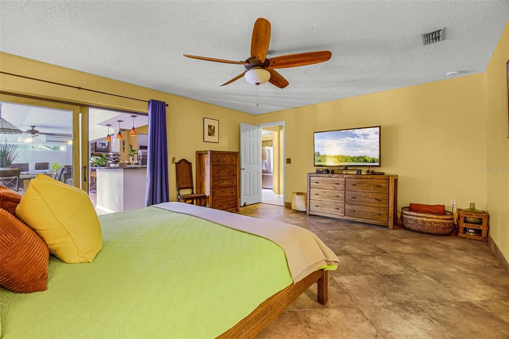 Image 36 of property listing at 5224 ABELIA DRIVE, Orlando, FL 32819