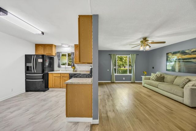 10449 Reymouth Ave, Rancho Cordova, CA 95670