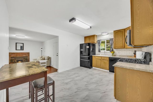 10449 Reymouth Ave, Rancho Cordova, CA 95670