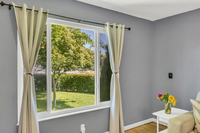 10449 Reymouth Ave, Rancho Cordova, CA 95670