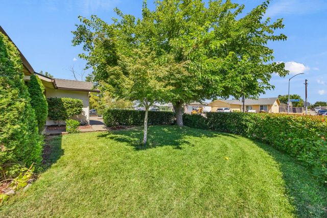 10449 Reymouth Ave, Rancho Cordova, CA 95670