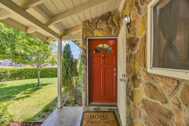 10449 Reymouth Ave, Rancho Cordova, CA 95670