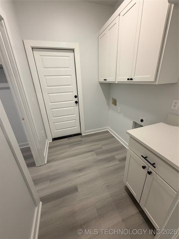 245 W 481 Road, Pryor, OK 74361