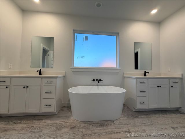 245 W 481 Road, Pryor, OK 74361