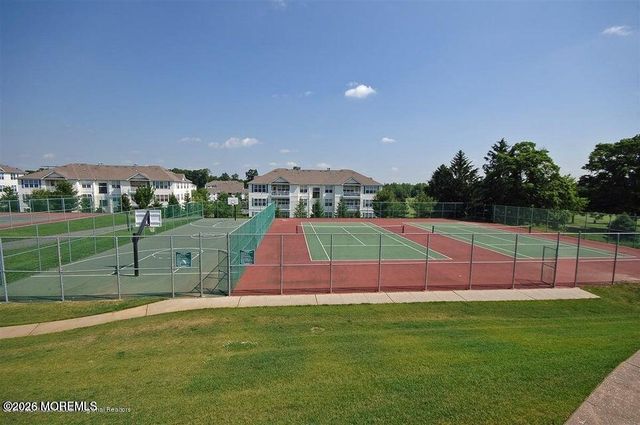 564 St Andrews Place, Manalapan, NJ 07726