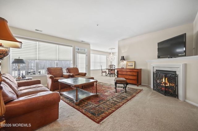 564 St Andrews Place, Manalapan, NJ 07726