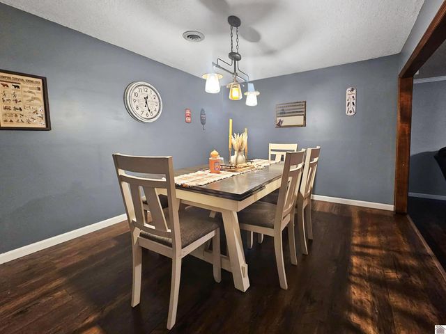 305 State Route 893, Mayfield, KY 42066