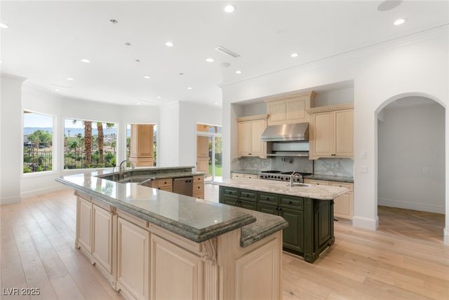 3093 RED ARROW Drive, Las Vegas, NV 89135