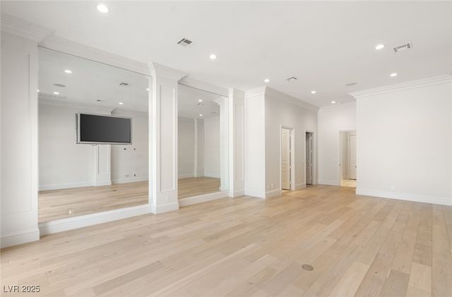 3093 RED ARROW Drive, Las Vegas, NV 89135