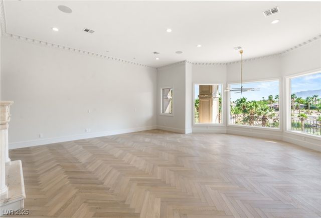 3093 RED ARROW Drive, Las Vegas, NV 89135