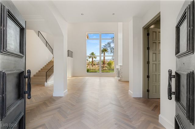 3093 RED ARROW Drive, Las Vegas, NV 89135