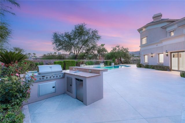 3093 RED ARROW Drive, Las Vegas, NV 89135