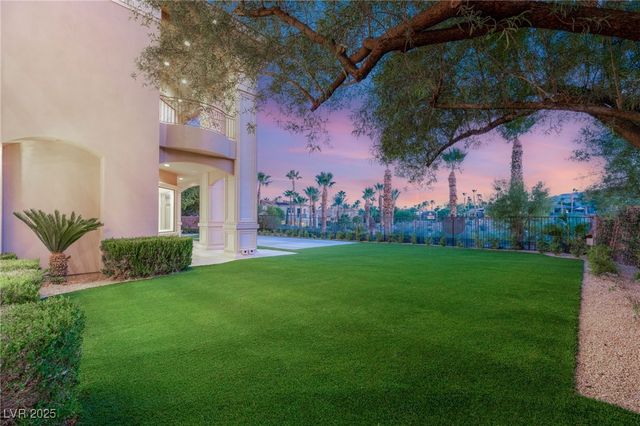 3093 RED ARROW Drive, Las Vegas, NV 89135