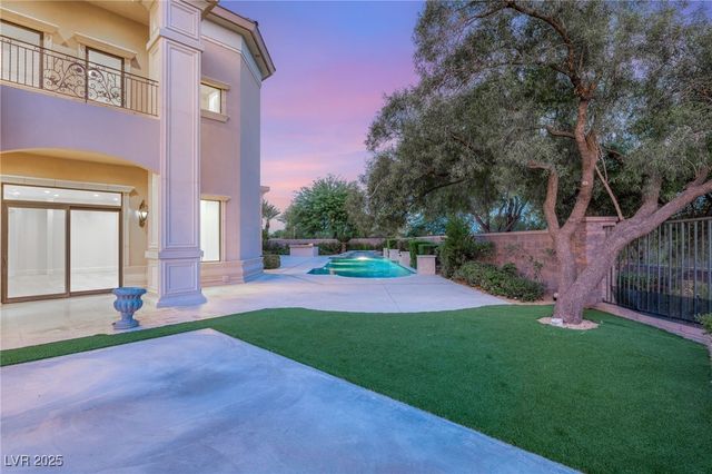 3093 RED ARROW Drive, Las Vegas, NV 89135