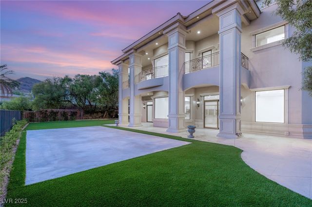 3093 RED ARROW Drive, Las Vegas, NV 89135