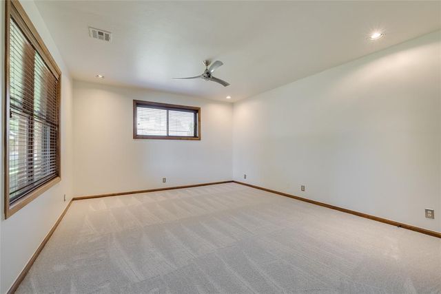 4409 Shorthorn Lane, Edmond, OK 73034